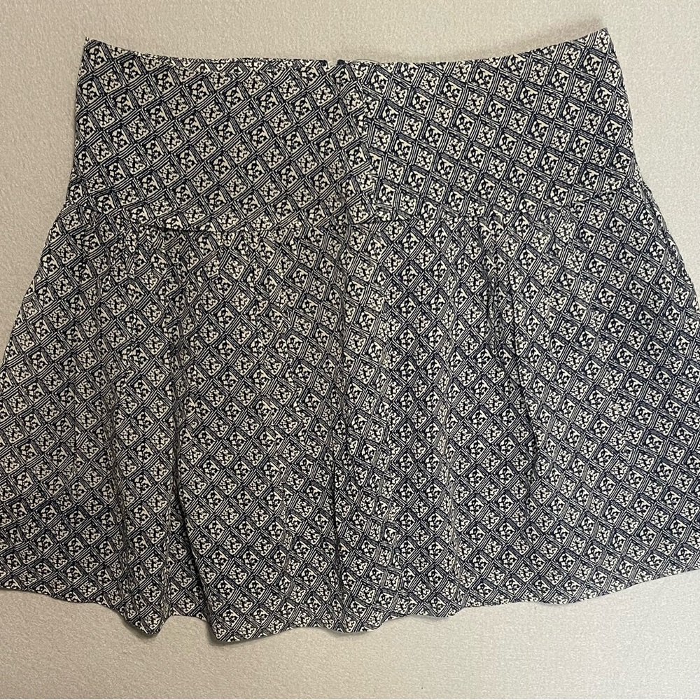 Madewell Women's Size 4 Skirt Silk Lined Flowy Pleated Blue White